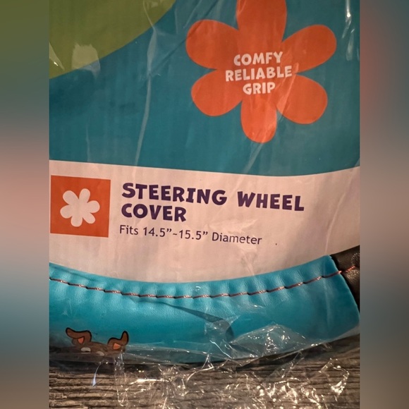 Scooby Doo Steering Wheel Cover NIP Limited Edition - Picture 3 of 6